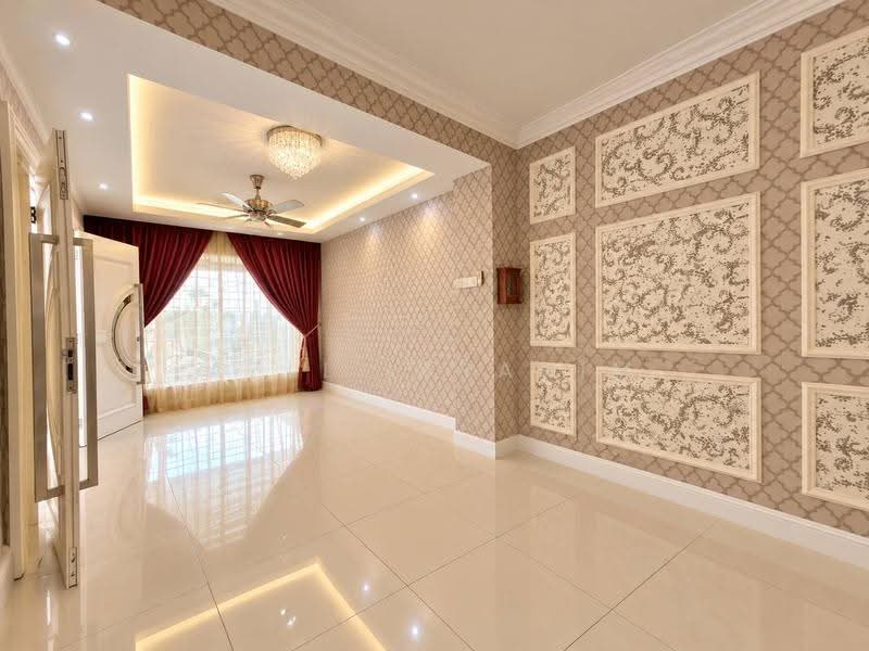 Semi-Detached House for Sale in Taman Jelok Impian (Kajang) - Azli Ibrahim - Living Room - PropertyGuru.com.my