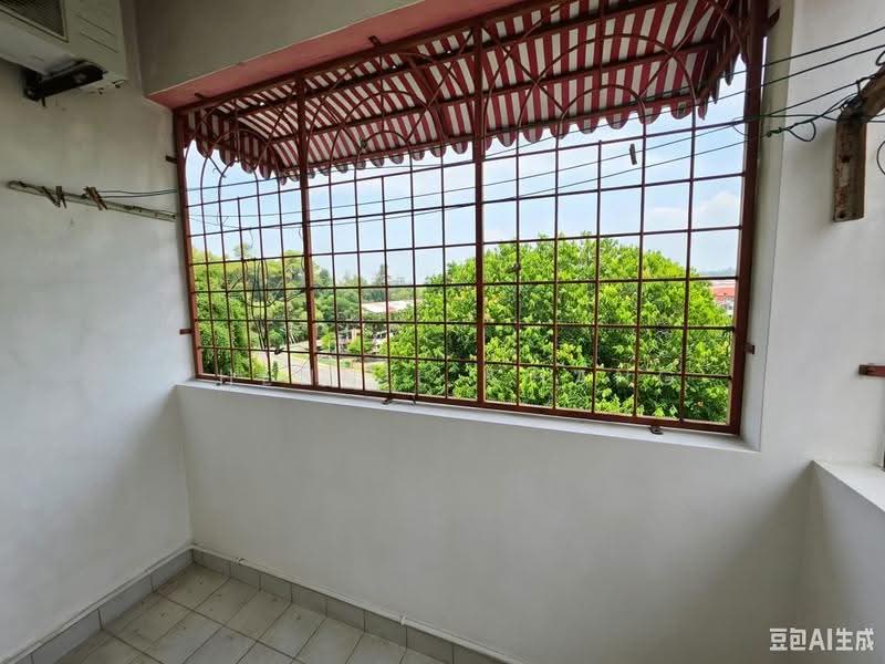 Apartment for Sale at Beverly Hills 3 - Phennie Chang - Balcony - PropertyGuru.com.my