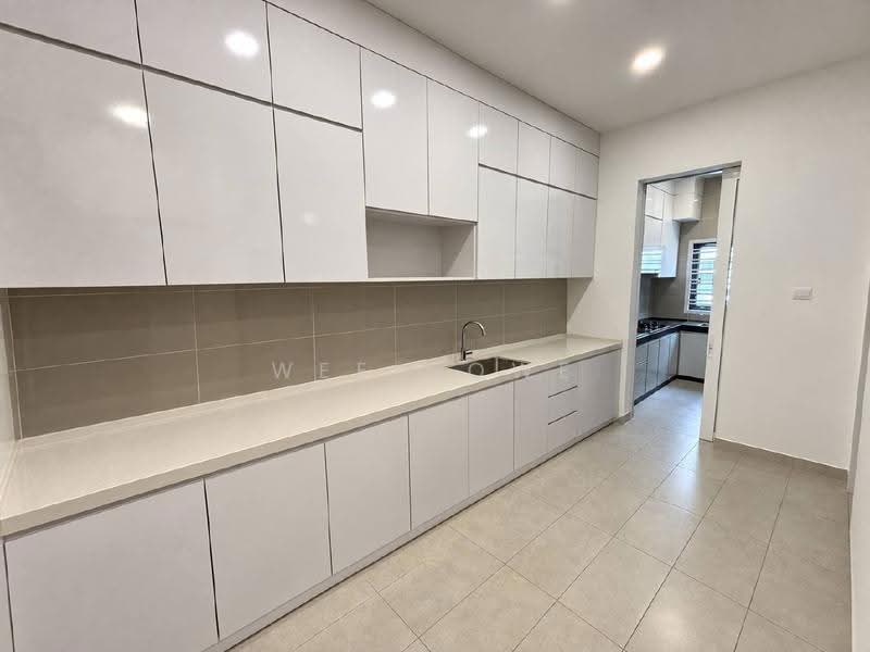 2-storey Terraced House for Sale in Bandar Indahpura (Kulai) - Wee Howe - Kitchen - PropertyGuru.com.my