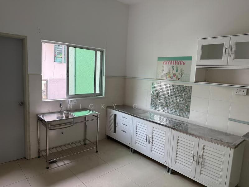 Terraced House for Rent in Seremban (Negeri Sembilan) - Nicky Chua - Kitchen - PropertyGuru.com.my
