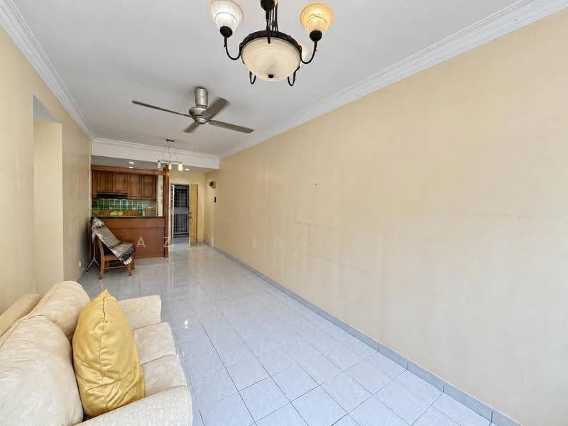 Condominium for Sale at Oakleaf Park - Azli Ibrahim - Living Room - PropertyGuru.com.my