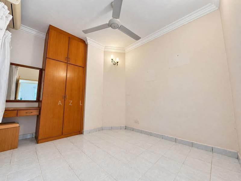 Condominium for Sale at Oakleaf Park - Azli Ibrahim - Bedroom - PropertyGuru.com.my