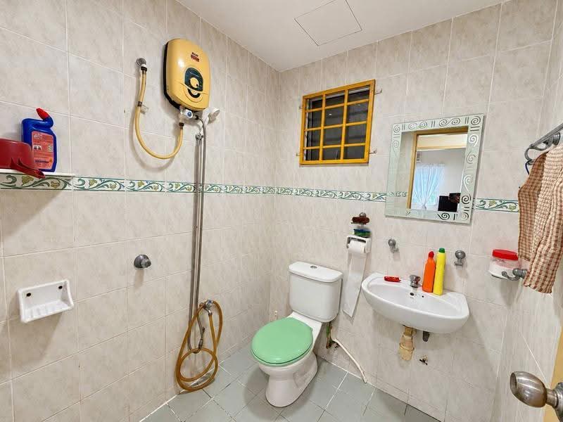 Condominium for Sale at Oakleaf Park - Azli Ibrahim - Bathroom - PropertyGuru.com.my
