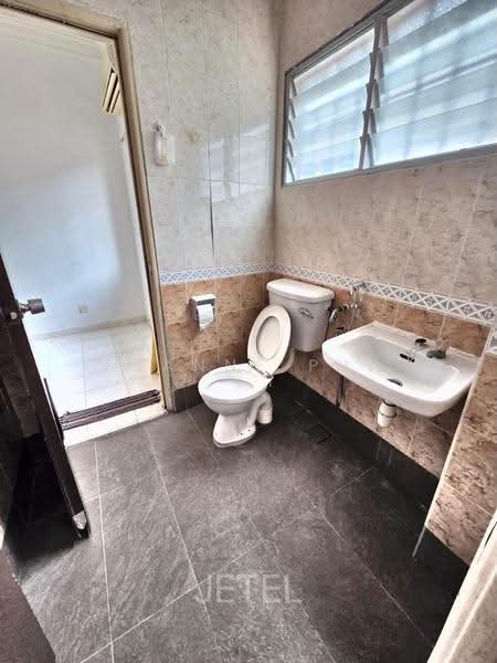 2-storey Terraced House for Sale in Bandar Bukit Tinggi (Klang) - Joanne Pua - Bathroom - PropertyGuru.com.my
