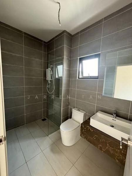 Semi-Detached House for Rent in Cyber 10 (Cyberjaya) - Jarren Tan - Bathroom - PropertyGuru.com.my