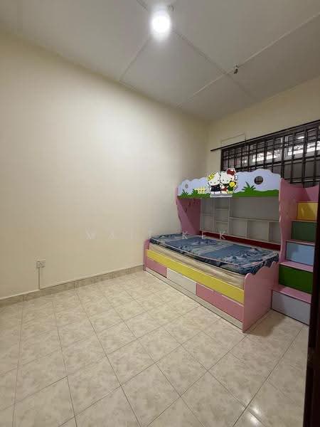 Rumah Teres 1-Tingkat untuk Dijual di Taman Rinting (Masai) - Matt Kek - Bedroom - PropertyGuru.com.my