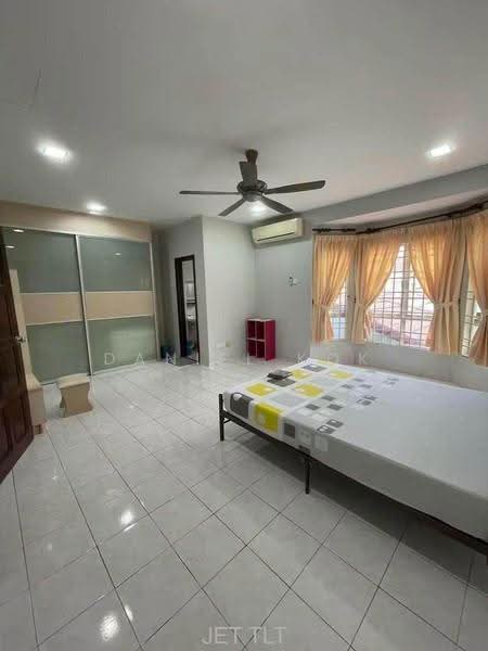 2-storey Terraced House for Sale in Bandar Botanic (Klang) - Daniel Kok - Bedroom - PropertyGuru.com.my