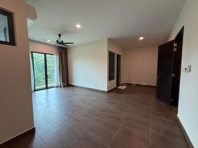 Rumah Teres 2-Tingkat untuk Dijual di Setia Eco Glades (Cyberjaya) - Jennifer Guo - Living Room - PropertyGuru.com.my