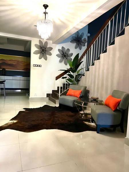 3-storey Terraced House for Sale in Jalil Sutera (Bukit Jalil) - Karen Tang - Living Room - PropertyGuru.com.my