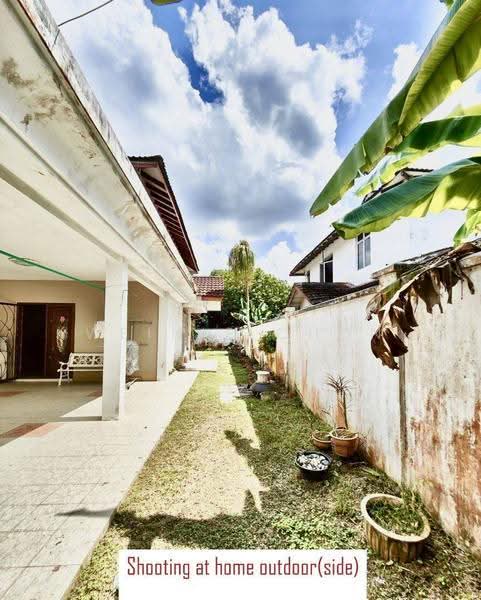 Semi-Detached House for Sale in Taman Bukit Kempas (Tampoi) - Weinie Chon - PropertyGuru.com.my