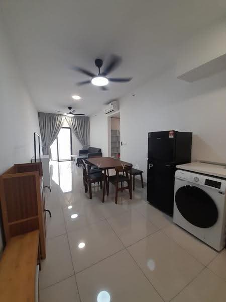 Kediaman Servis untuk Disewa di M Luna - Amy Yap - Living Room - PropertyGuru.com.my