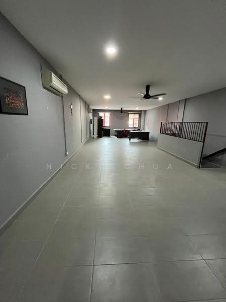 Kedai / Pejabat untuk Disewa di Seremban Town Facing Main Road Shop Lot (Seremban) - Nicky Chua - Interior - PropertyGuru.com.my