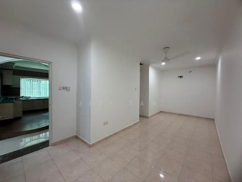 Rumah Berkembar untuk Dijual di Taman Fair Park (Ipoh) - Jeff Tan - Kitchen - PropertyGuru.com.my