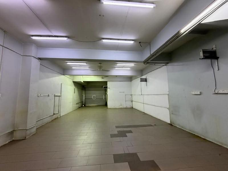 Kedai untuk Dijual di Bukit Rahman Putra (Sungai Buloh) - Alicia Soo - Interior - PropertyGuru.com.my