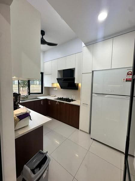 2-storey Terraced House for Rent in Taman Ponderosa (Johor Bahru) - Phang Elainne - Kitchen - PropertyGuru.com.my