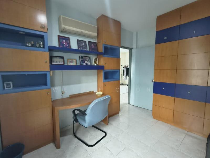3-storey Terraced House for Sale in Taman D'Utama (Johor Bahru) - Weinie Chon - PropertyGuru.com.my