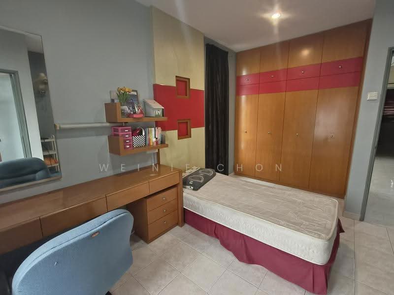3-storey Terraced House for Sale in Taman D'Utama (Johor Bahru) - Weinie Chon - PropertyGuru.com.my