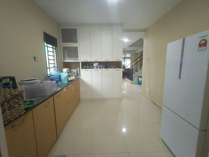 3-storey Terraced House for Sale in Taman D'Utama (Johor Bahru) - Weinie Chon - PropertyGuru.com.my