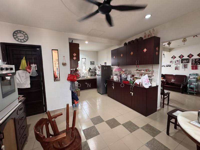 Rumah Banglo untuk Dijual di Taman Gembira (Jalan Klang Lama (Old Klang Road)) - Aaron Yiong - Kitchen - PropertyGuru.com.my