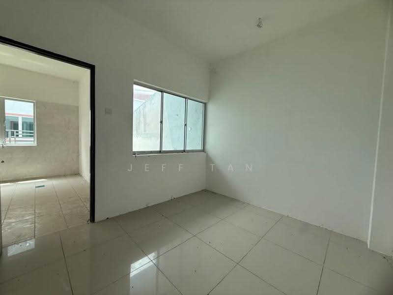 Semi-Detached House for Sale in Panorama Lapangan Saujana (Green Park) (Ipoh) - Jeff Tan - Kitchen - PropertyGuru.com.my