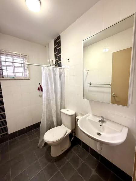 Bungalow House for Sale in Lavender Heights (Senawang) - Madam Lolaliza - Bathroom - PropertyGuru.com.my