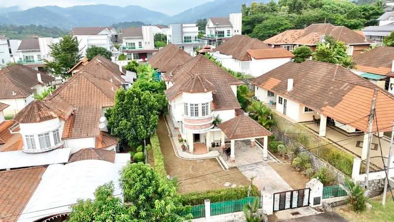 Bungalow House for Sale in Lavender Heights (Senawang) - Madam Lolaliza - Exterior - PropertyGuru.com.my
