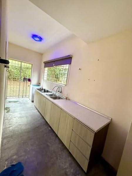 Bungalow House for Sale in Lavender Heights (Senawang) - Madam Lolaliza - Kitchen - PropertyGuru.com.my