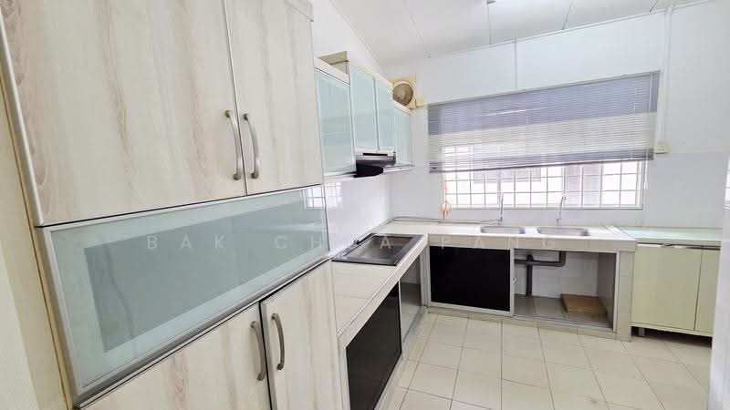 Rumah Teres untuk Dijual di Seremban 3 (Rasah) - Bak Chua Pang - Kitchen - PropertyGuru.com.my