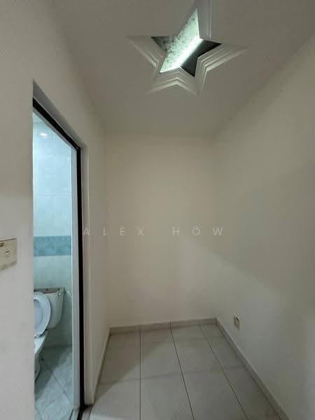 2-storey Terraced House for Rent in Permas Jaya (Johor) - Alex How - Bathroom - PropertyGuru.com.my