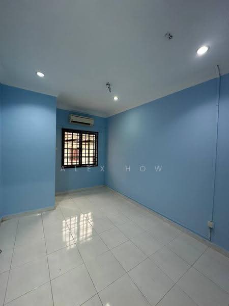2-storey Terraced House for Rent in Permas Jaya (Johor) - Alex How - Interior - PropertyGuru.com.my