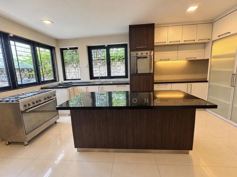 Semi-Detached House for Rent in Bangsar (Kuala Lumpur) - Dixon Ong - Kitchen & Island - PropertyGuru.com.my