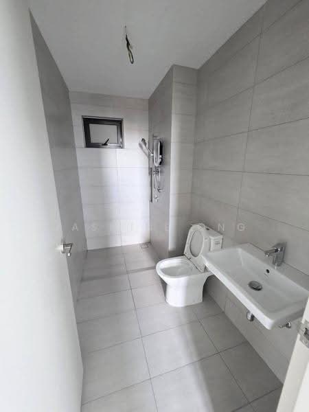Kediaman Servis untuk Disewa di Residensi Ava @ Kiara Bay - Jasmine Ong - Bathroom - PropertyGuru.com.my