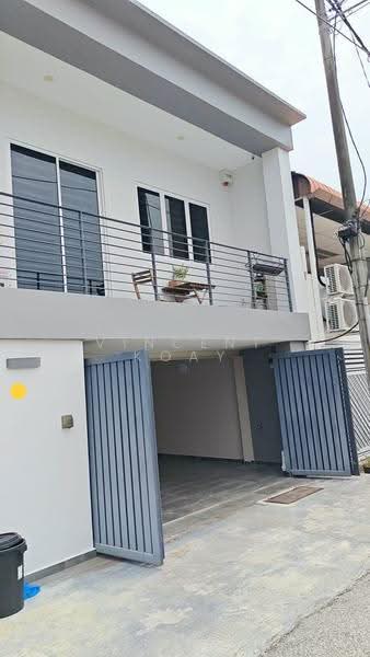 1.5-storey Terraced House for Sale in Tanjung Bungah (Penang) - Vincent Koay - Exterior - PropertyGuru.com.my