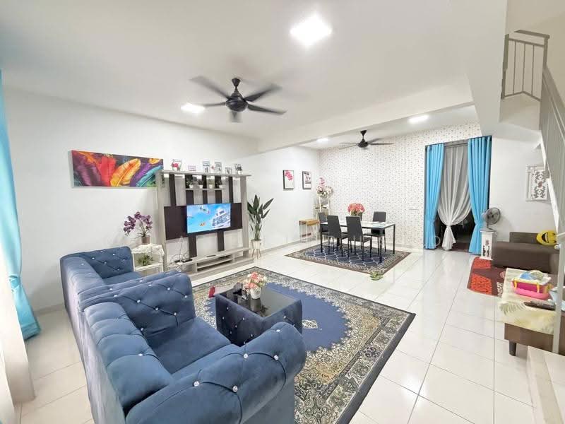 2-storey Terraced House for Sale in Kuala Selangor (Selangor) - Salawati Busro - Living Room - PropertyGuru.com.my
