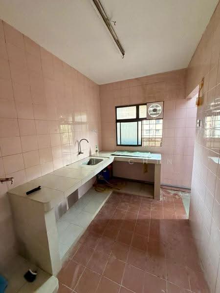 Apartment for Rent at Pangsapuri Baiduri - Dennix Chin - Kitchen - PropertyGuru.com.my