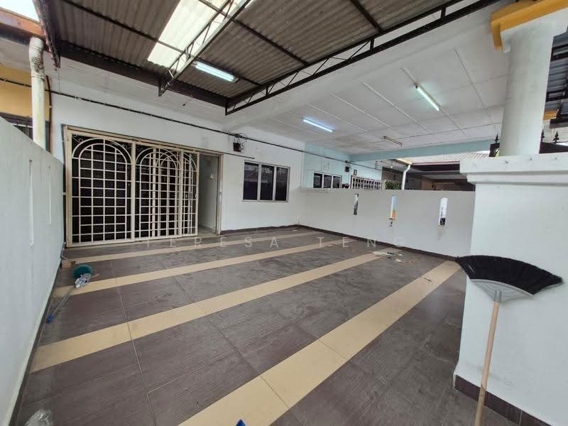 Rumah Teres 1-Tingkat untuk Dijual di Klang (Selangor) - Teresa Teng - Exterior - PropertyGuru.com.my
