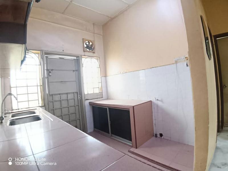 Rumah Teres 1-Tingkat untuk Dijual di Klang (Selangor) - Teresa Teng - Kitchen - PropertyGuru.com.my
