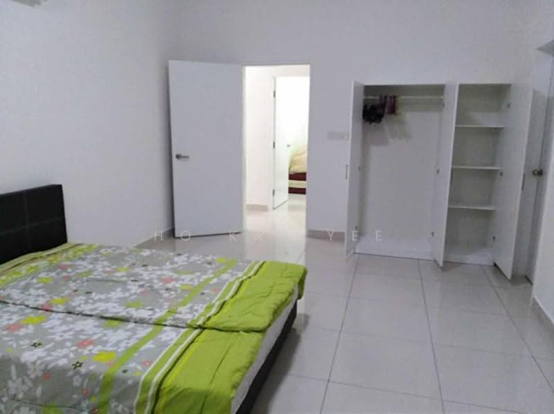 Kediaman Servis untuk Dijual di You Residences @ You City - Ho Kah Yee - Bedroom - PropertyGuru.com.my