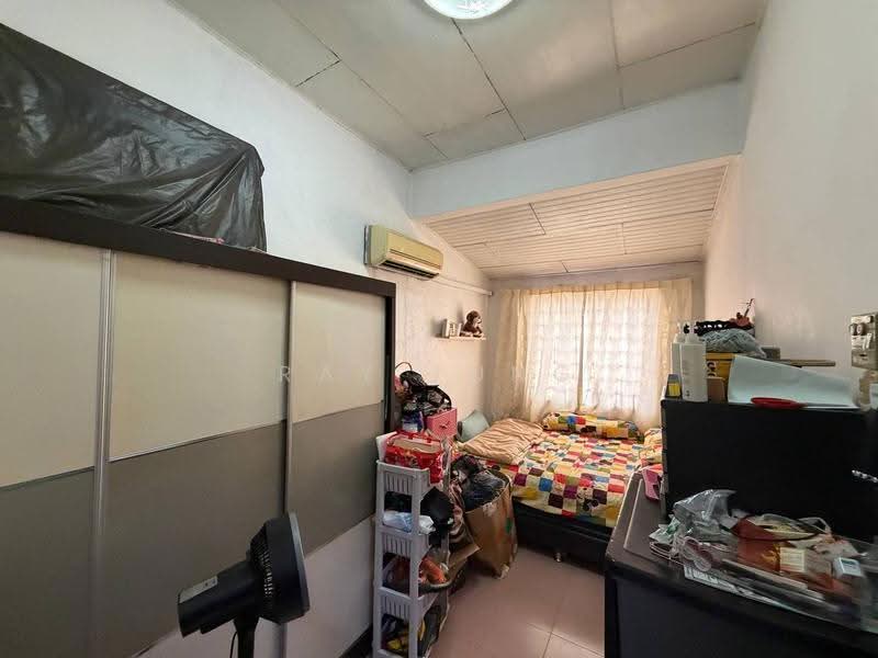 1-storey Terraced House for Sale in Taman Desa Jaya (Johor Bahru) - Ray Tung - Bedroom - PropertyGuru.com.my