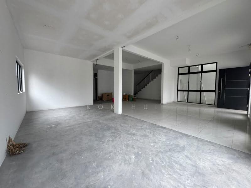 Cluster House for Sale in Setia Tropika (Johor Bahru) - Kok Hui - Living Room - PropertyGuru.com.my