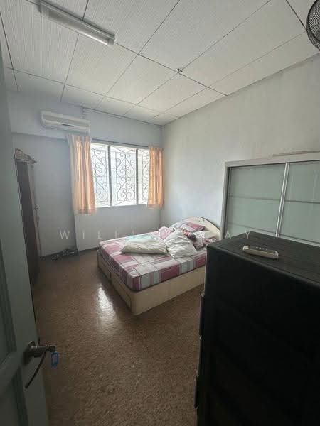 Semi-Detached House for Sale in Taman Majidee (Johor Bahru) - William Tay - Bedroom - PropertyGuru.com.my