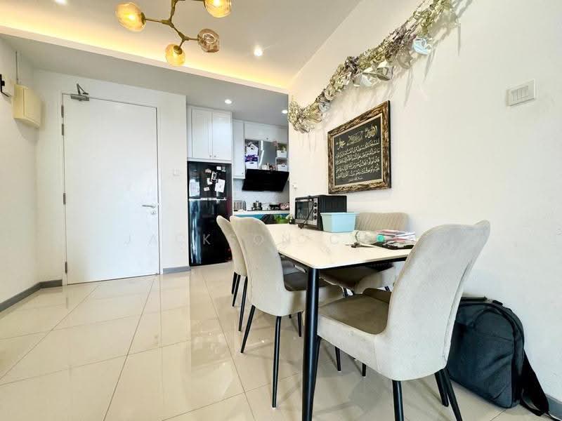 Service Residence for Sale at United Point (Residensi Berpadu) - Jackson Chen - Dining Room - PropertyGuru.com.my