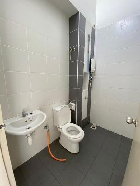 Terraced House for Sale in Masai (Johor) - Kelvin Lim - Bathroom - PropertyGuru.com.my
