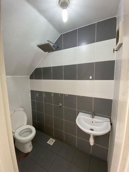 Terraced House for Sale in Masai (Johor) - Kelvin Lim - Bathroom - PropertyGuru.com.my
