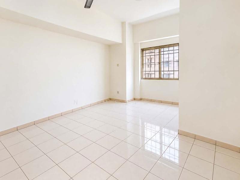 Apartment for Sale at Larkin Utama (Menara Metro Larkin) - N. Melisa - Living Room - PropertyGuru.com.my