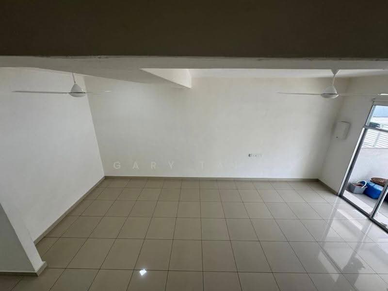Rumah Teres 2-Tingkat untuk Dijual di Bandar Baru Sri Klebang (Chemor) - Gary Tang - Living Room - PropertyGuru.com.my