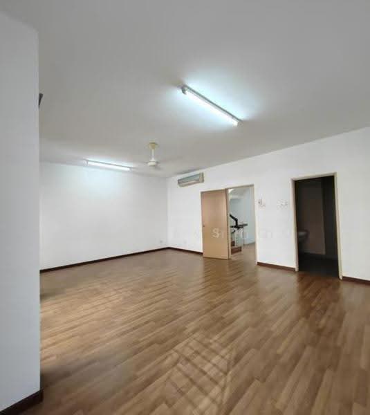 Rumah Teres 3-Tingkat untuk Disewa di Mutiara Bukit Jalil (Bukit Jalil) - Celine Shoo - Living Room - PropertyGuru.com.my