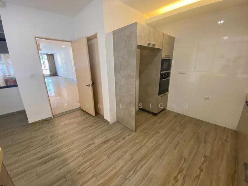 Rumah Teres 2-Tingkat untuk Disewa di Rawang (Selangor) - Michael Siong - Kitchen - PropertyGuru.com.my