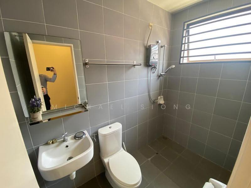 Rumah Teres 2-Tingkat untuk Disewa di Rawang (Selangor) - Michael Siong - Bathroom - PropertyGuru.com.my