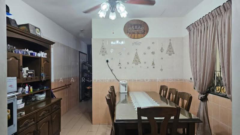 Semi-Detached House for Sale in Seri Kembangan (Selangor) - Aaron Yiong - Dining Room - PropertyGuru.com.my
